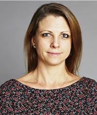 Christina AKRE